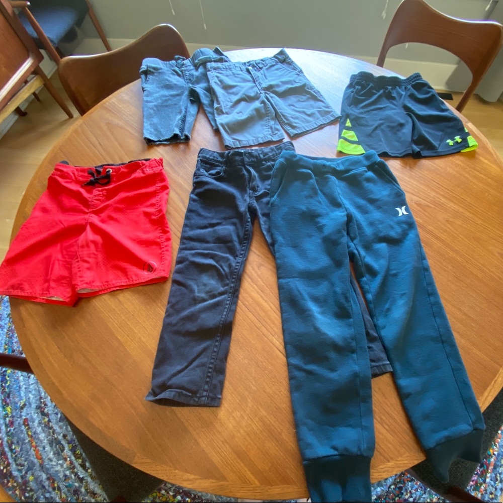 Boys Size 6 Bundle - lot of jeans, sweats, shorts